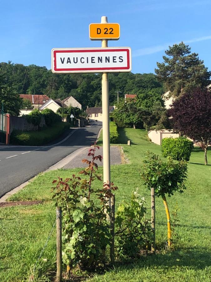 مبيت وإفطار Vauciennes  Castelger المظهر الخارجي الصورة